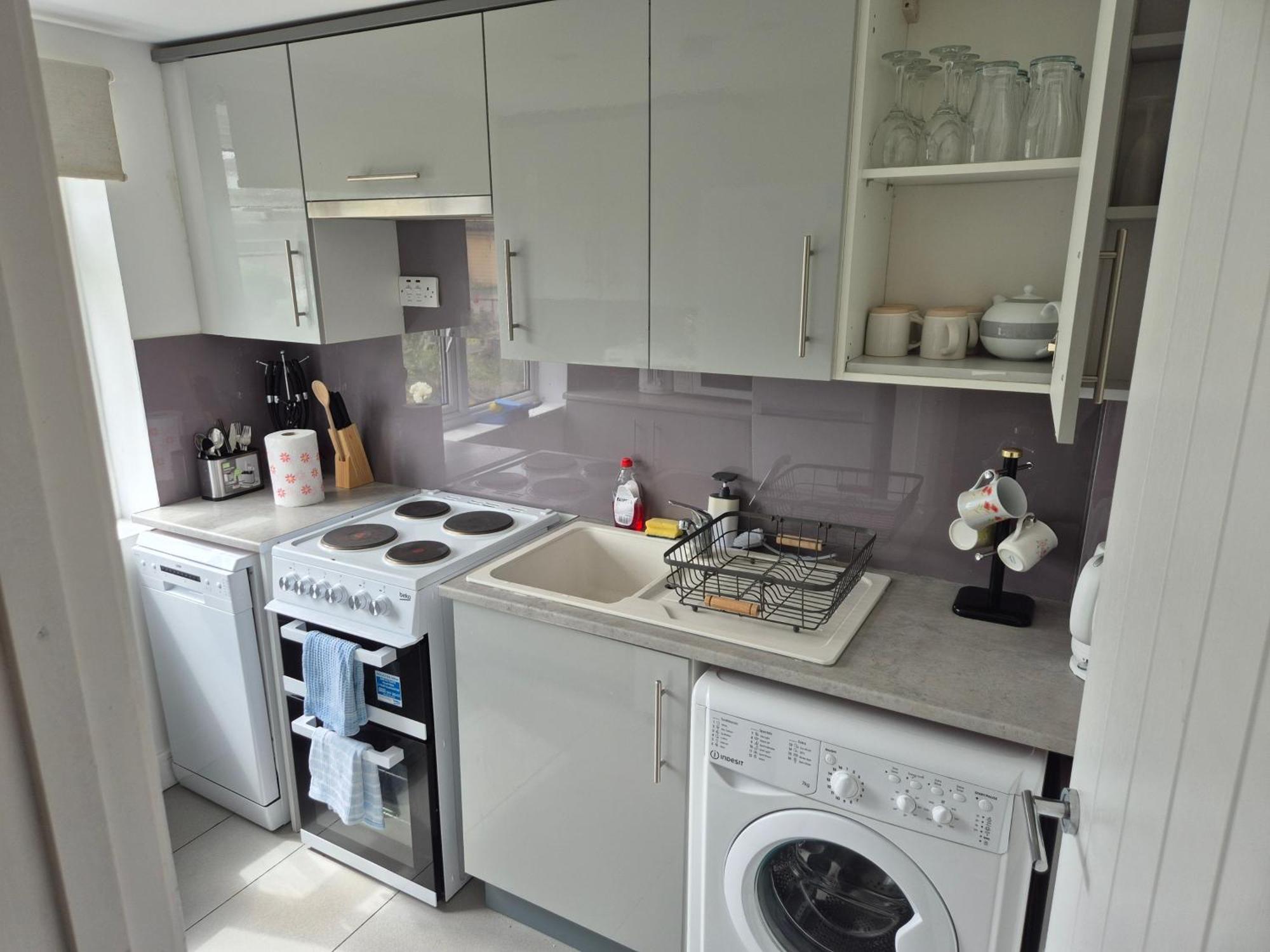 Lovely & Beautiful 2 Bed-Apartment In Borehamwood Eksteriør billede